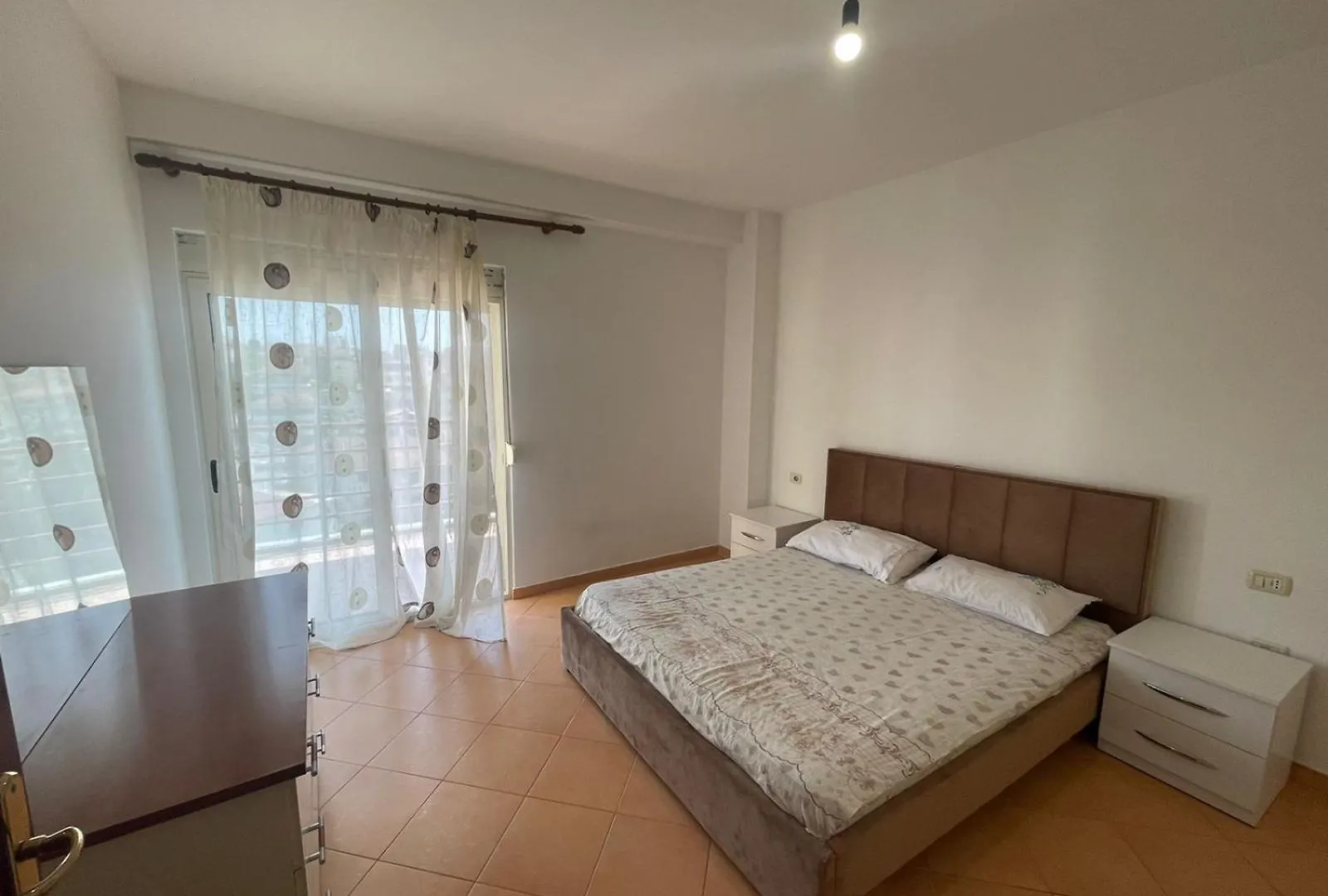 Comfort Apartment - Ali Demi Tirana
