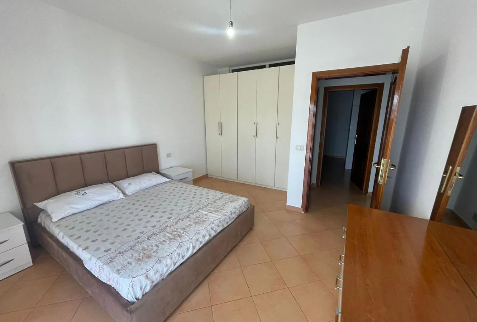 Comfort Apartment - Ali Demi Tirana 0*,  Albania